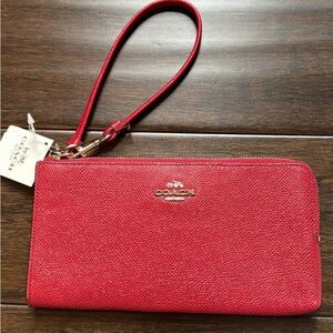 Coach wristlet/clutch